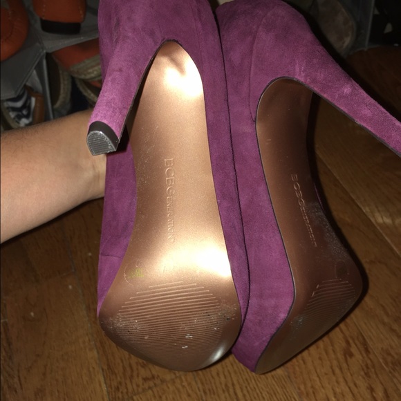 Bcbg maroon high heel boots. - Picture 4 of 4