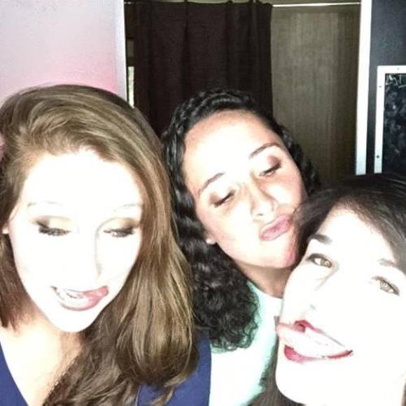 Meet your Posher, Liz