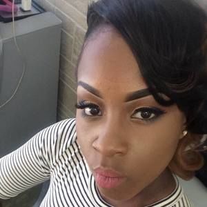 Meet your Posher, Aiesha