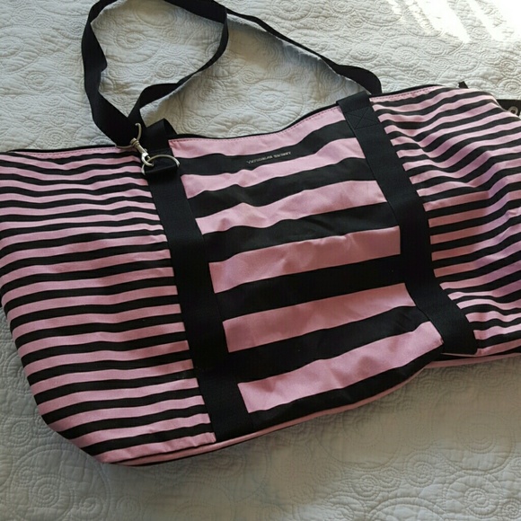 Victorias secret weekender bag