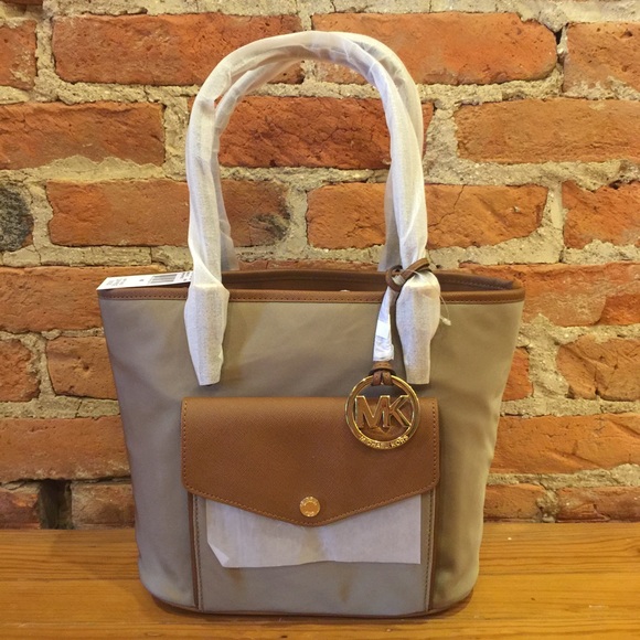 🚨SOLD🚨Michael Kors purse