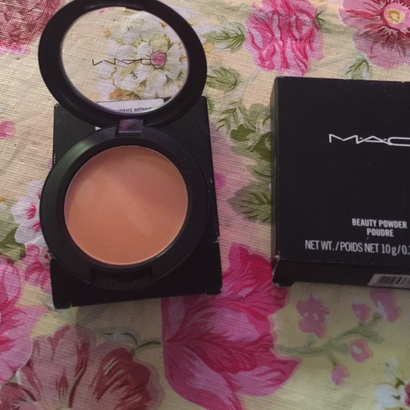 Mac authentic - Picture 2 of 4