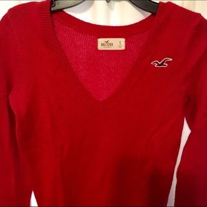 HollisterCo v neck red sweater