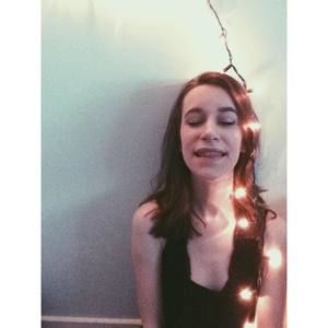 Meet your Posher, Caroline