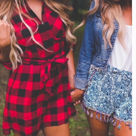 SOLD OUT🎉Red Plaid Tunic Dress w/Zipper❤️ - Picture 2 of 3