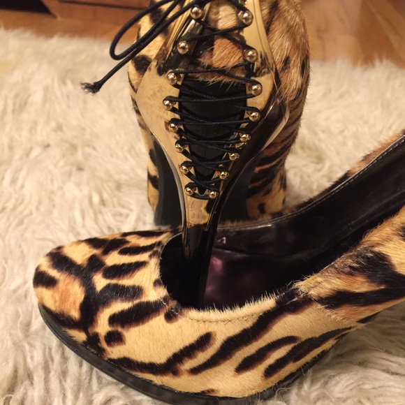 Sexy print heels