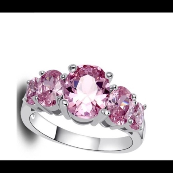 Ring - Picture 2 of 3