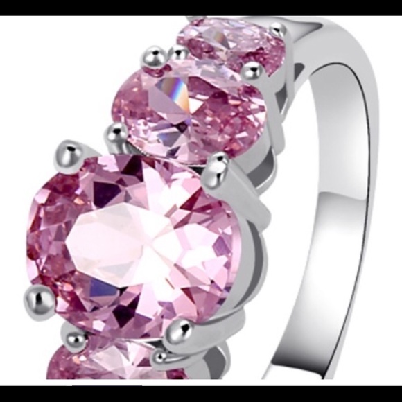 Ring - Picture 3 of 3