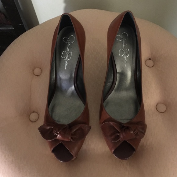 Women's Jessica Simpson shoes autumn brown size 8