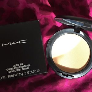 Mac studio fix powder foundation NC42