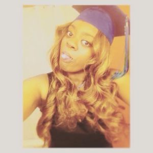 Meet your Posher, Maya