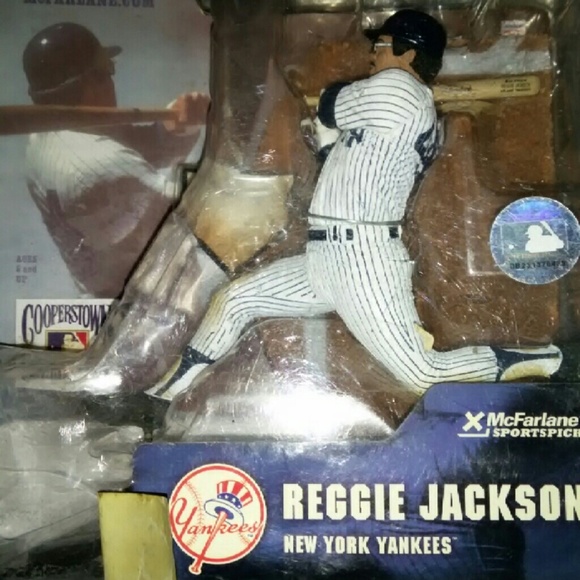 Figurine