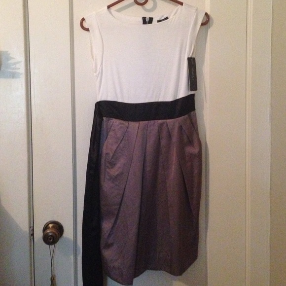 CLASSY DRESS - Picture 1 of 4