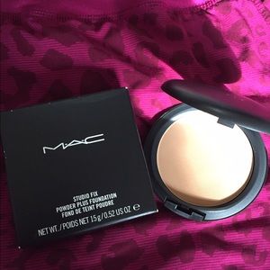 Mac studio fix powder foundation NW35