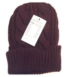 TRADED--  Maroon Brandy Melville Knit Beanie