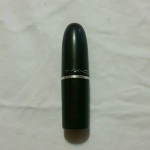 MAC lipstick in Ruby Woo