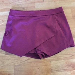 Express burgundy shorts satin size 2