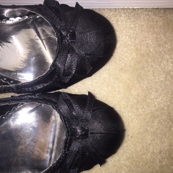 Black Formal Heels - Picture 3 of 4