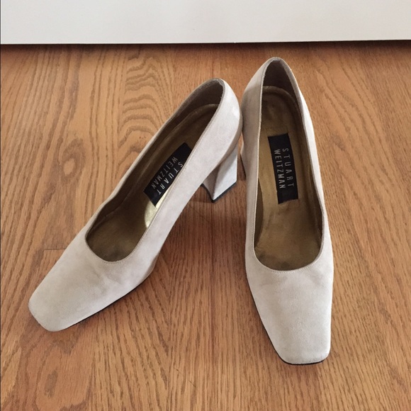 STUART WEITZMAN suede pumps size 6 (grayish/taupe)