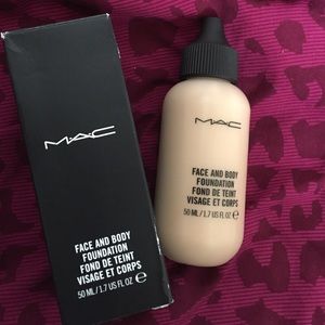 Mac face and body foundation C3