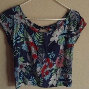 Hawaiian crop top