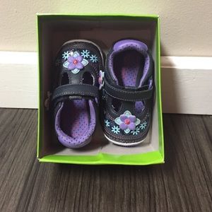 Stride Rite Girls Toddler Size 4 Shoes