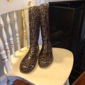 Leopard print rain boots