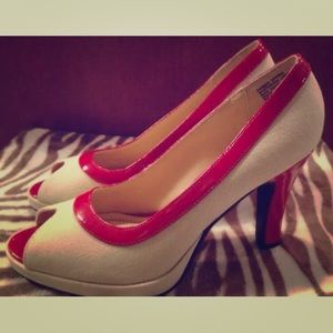 BONGO "Bella" peep toe pumps size 8M