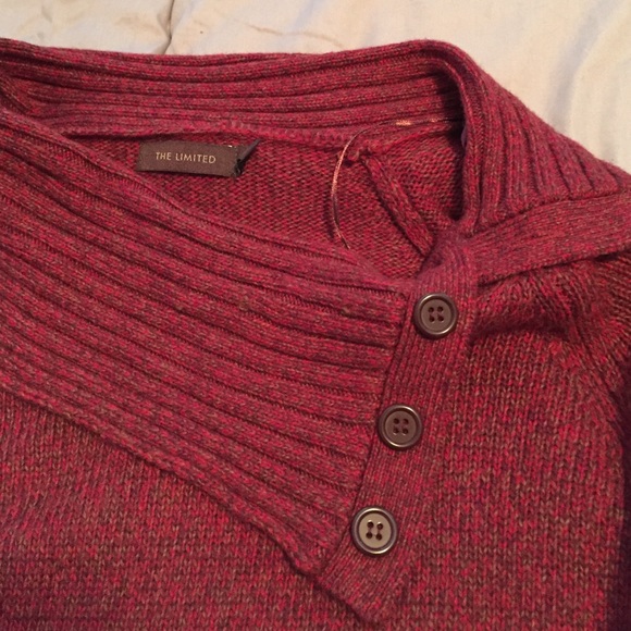 Button sweater - Picture 2 of 2