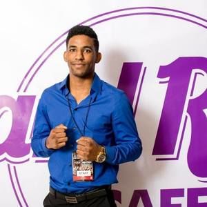 Meet your Posher, Manuel