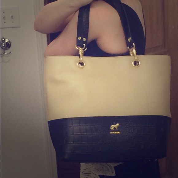 NWT Emma Fox Cream and Black shoulder tote bag