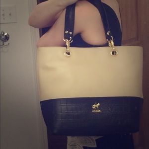 NWT Emma Fox Cream and Black shoulder tote bag