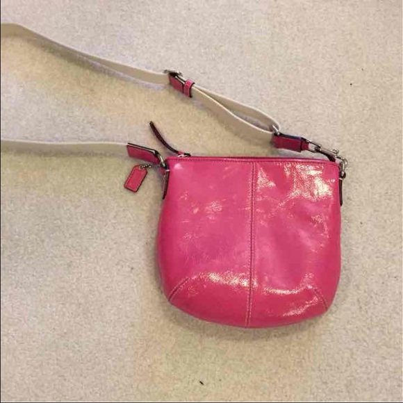 Authentic Coach Pink Leather Purse - Picture 2 of 4