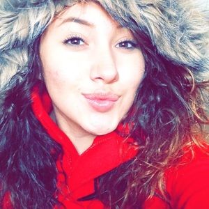 Meet your Posher, Janelle