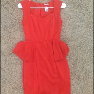 Red dress - tea n rose