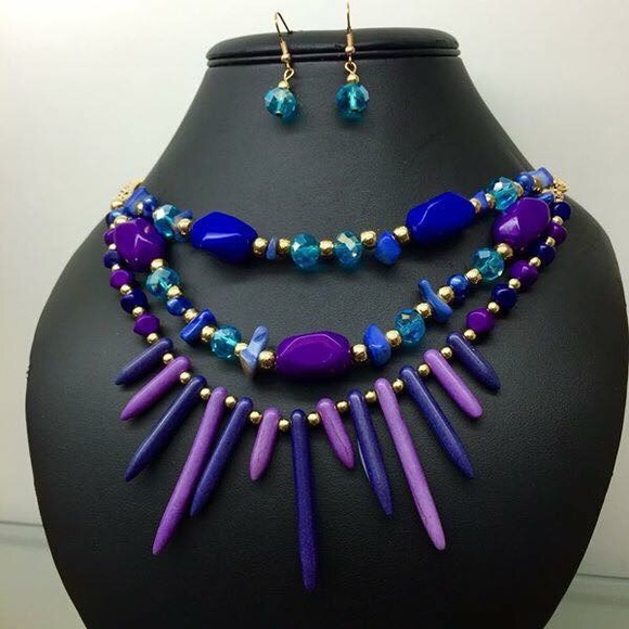 Jewelry - 🎉Host Pick 01/08🎉purple 3 layer necklace set