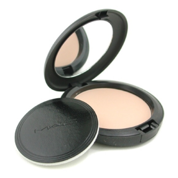 MAC Select Sheer Pressed Powder