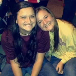 Meet your Posher, Danielle