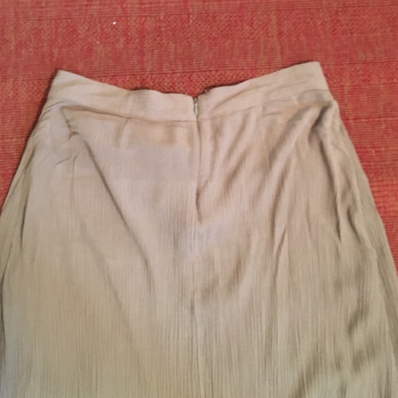 Forever 21 skirt - Picture 3 of 4