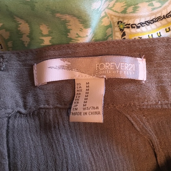 Forever 21 skirt - Picture 4 of 4