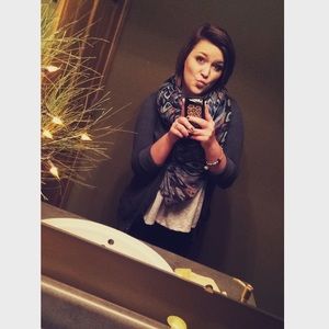 Meet your Posher, Kenzi