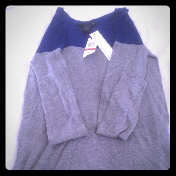 Calvin Klein Sweaters - Calvin Klein light weight sweater NWT