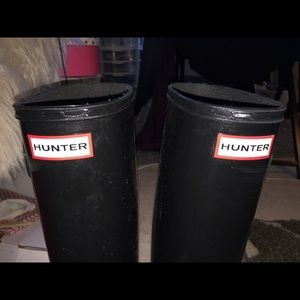 Size 8 tall Black Gloss hunter boots