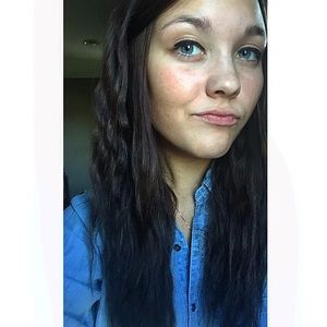 Meet your Posher, Cassi