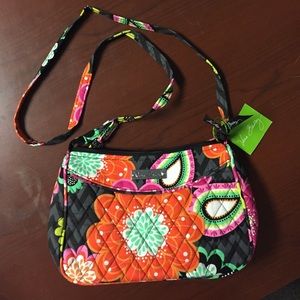 Brand new Vera Bradley purse😍