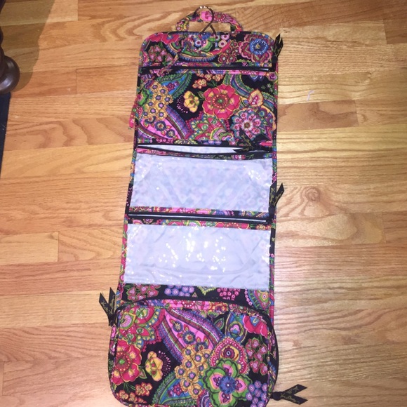 NWOT VERA BRADLEY hanging organizer