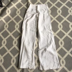 White wide leg pants