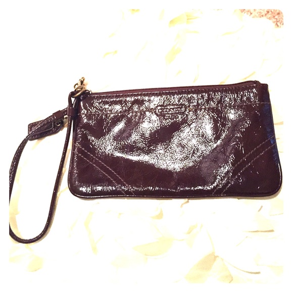 Coach brown patent leather coach wristlet - Picture 3 of 3