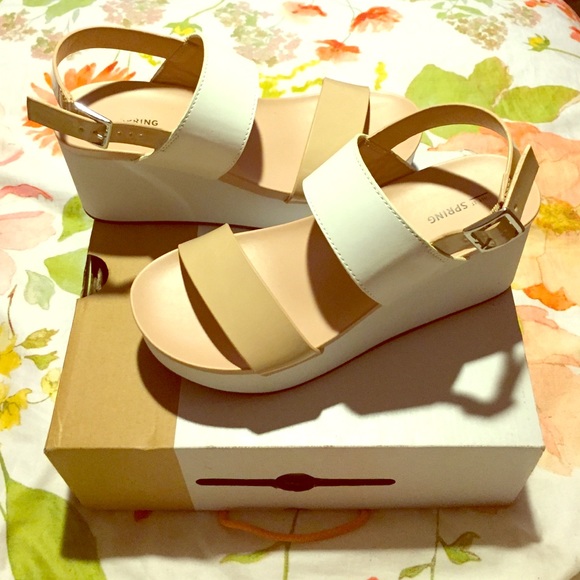 BRAND NEW NEVER BEEN WORN PLATFORMS