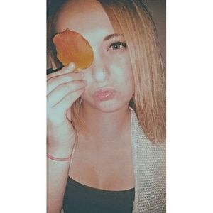 Meet your Posher, Kimberly